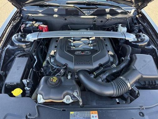 2012 Ford Mustang GT Premium