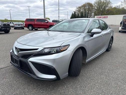 Celestial Silver Metallic 2024 Toyota Camry SE