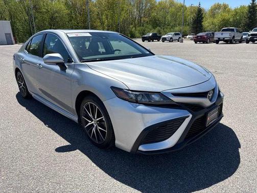 Celestial Silver Metallic 2024 Toyota Camry SE