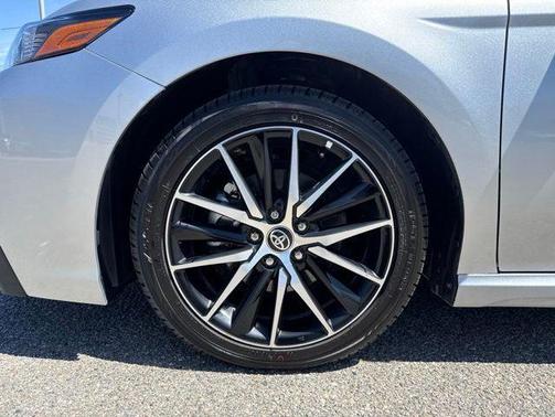 Celestial Silver Metallic 2024 Toyota Camry SE