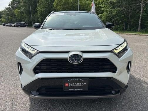 2022 Toyota RAV4 Hybrid SE