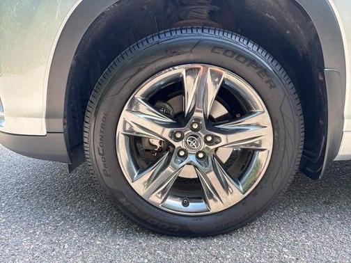 2018 Toyota Highlander Limited Platinum