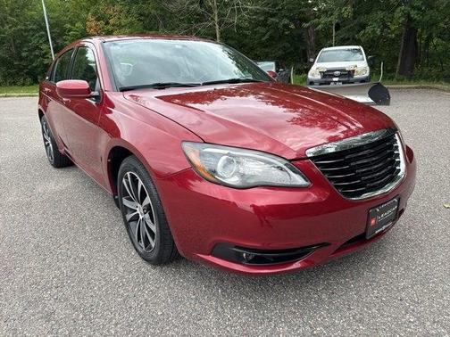 2012 Chrysler 200 S