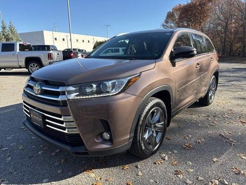 2017 Toyota Highlander Limited Platinum