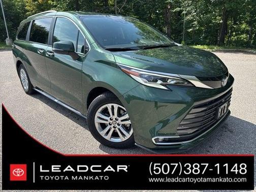 2022 Toyota Sienna Platinum 7 Passenger