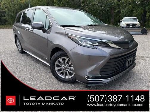 2021 Toyota Sienna XLE 7 Passenger