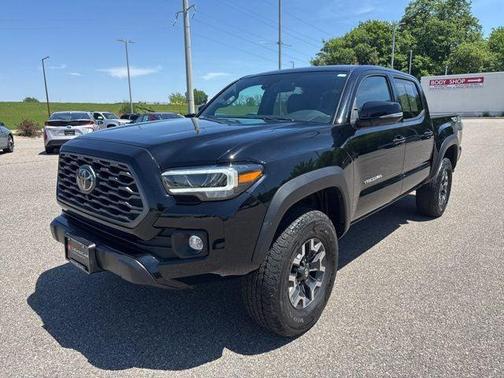 Midnight Black Metallic 2020 Toyota Tacoma TRD Off Road