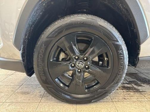 2019 Toyota RAV4 Hybrid XLE