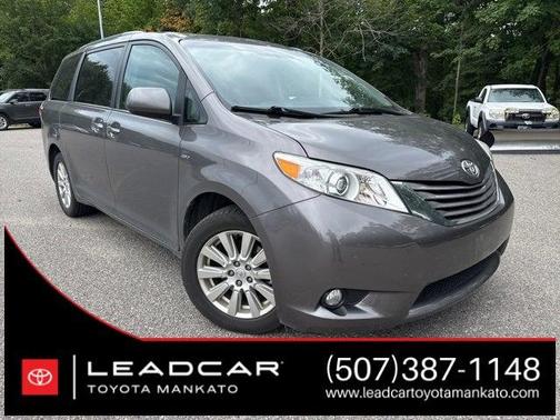 2017 Toyota Sienna XLE
