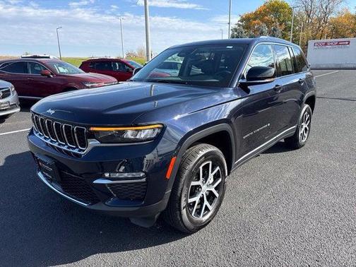 Midnight Sky 2023 Jeep Grand Cherokee Limited