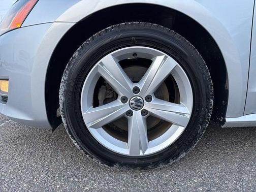 2015 Volkswagen Passat 1.8T Limited Edition