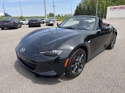 Jet Black Mica 2018 Mazda MX-5 Miata Club