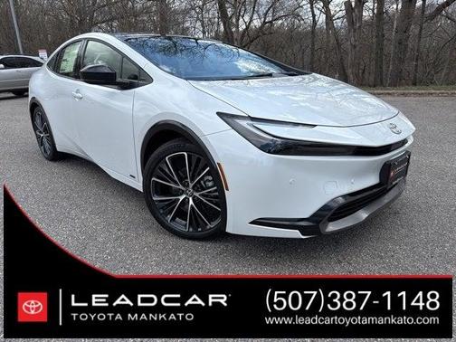 2025 Toyota Prius XLE