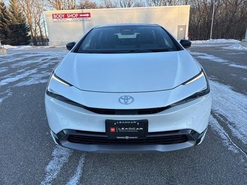 2025 Toyota Prius XLE