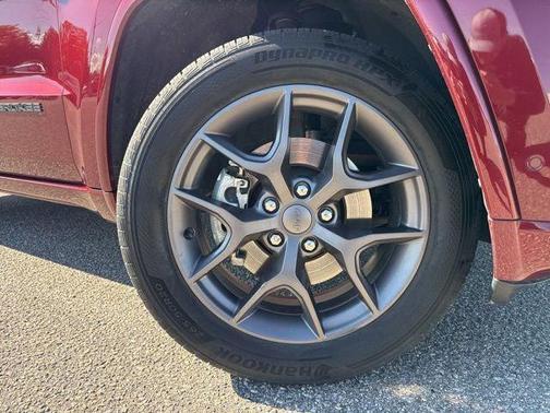 Velvet Red Pearlcoat 2021 Jeep Grand Cherokee 80th Anniversary 4x4