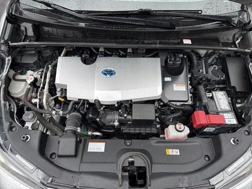 2022 Toyota Prius L