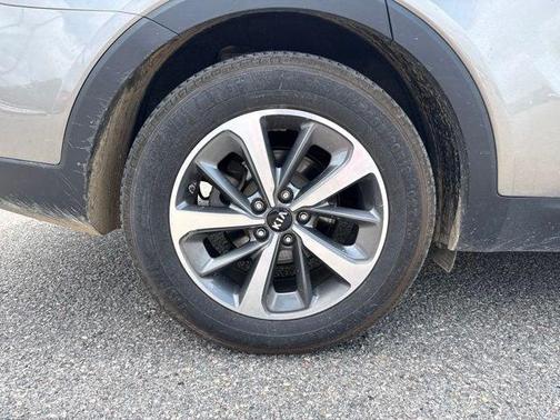 Titanium Silver 2019 Kia Sorento EX