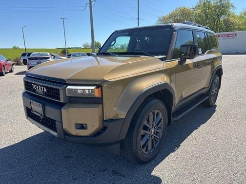Trail Dust/Grayscape [Extra_Cost_Color] 2026 Toyota Land Cruiser Base