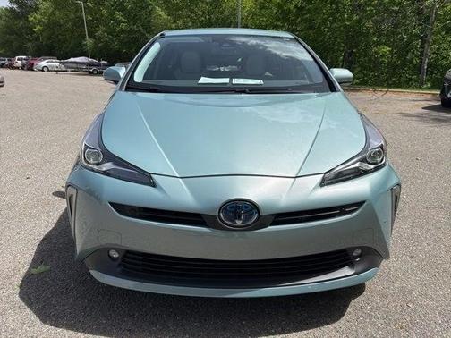 2019 Toyota Prius XLE