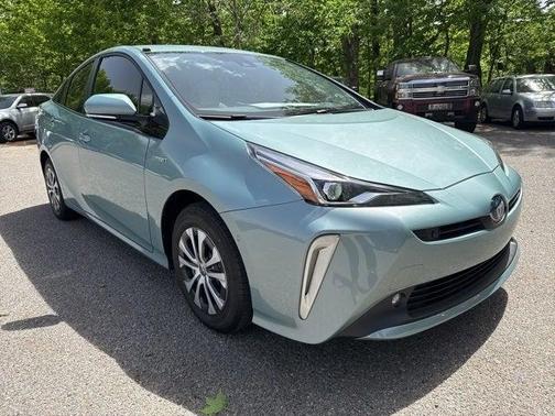 2019 Toyota Prius XLE