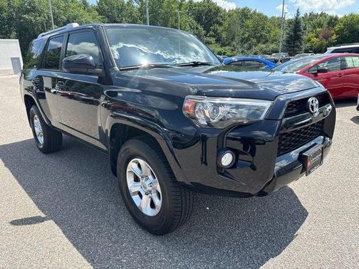 Midnight Black Metallic 2018 Toyota 4Runner SR5