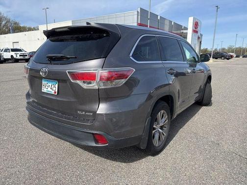 Predawn Gray Mica 2015 Toyota Highlander XLE