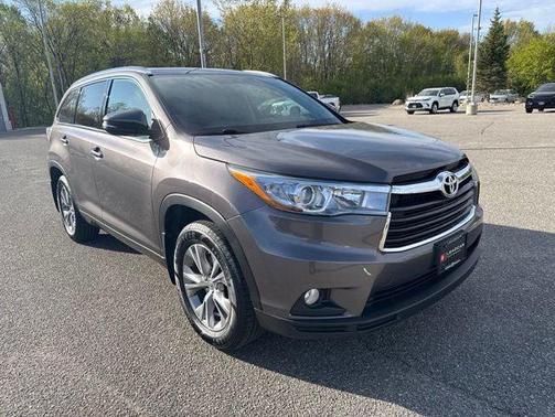 Predawn Gray Mica 2015 Toyota Highlander XLE
