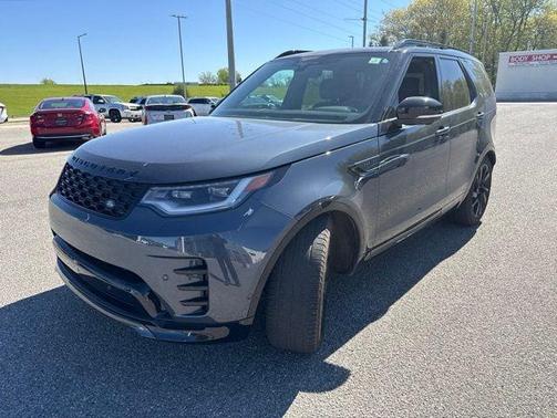 2024 Land Rover Discovery P300 Dynamic SE