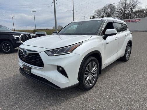 Blizzard Pearl 2021 Toyota Highlander Hybrid Platinum