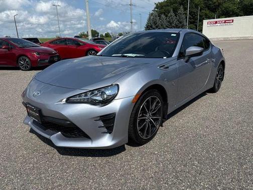 Steel 2017 Toyota 86 SE