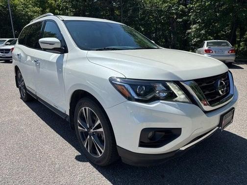 2019 Nissan Pathfinder Platinum