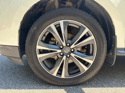 2019 Nissan Pathfinder Platinum