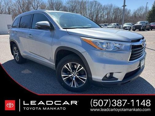 Silver Sky Metallic 2016 Toyota Highlander XLE
