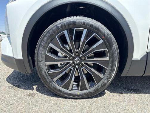 Wind Chill Pearl [Extra_Cost_Color] 2026 Toyota C-HR XSE