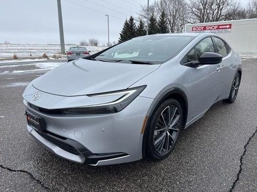 2025 Toyota Prius XLE