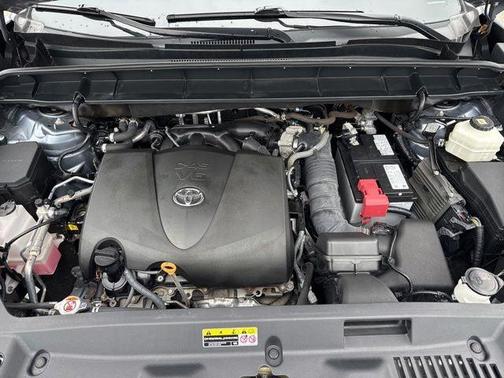 Moon Dust 2020 Toyota Highlander XLE
