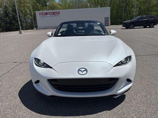 Snowflake White Pearl Mica 2024 Mazda MX-5 Miata Grand Touring
