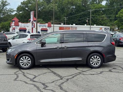 2018 Chrysler Pacifica Touring-L
