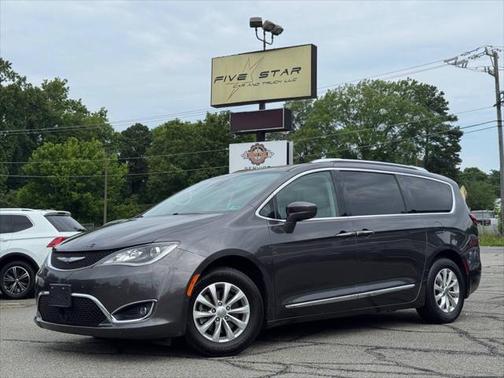 2018 Chrysler Pacifica Touring-L