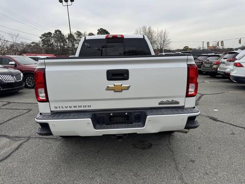 2017 Chevrolet Silverado 1500 High Country