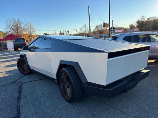 2024 Tesla Cybertruck All-Wheel Drive