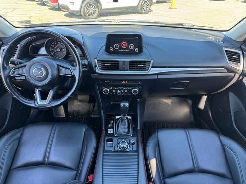 2018 Mazda Mazda3 Touring