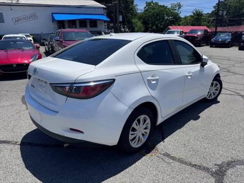 2019 Toyota Yaris Sedan L