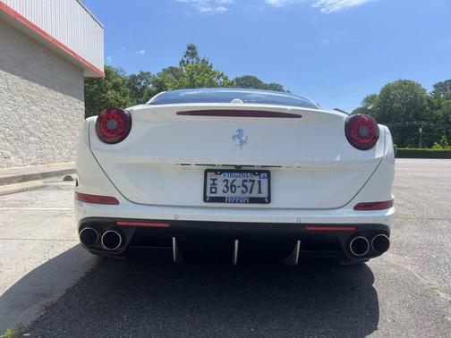 Bianco Avus 2015 Ferrari California T