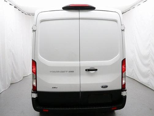 2022 Ford Transit-250 Base