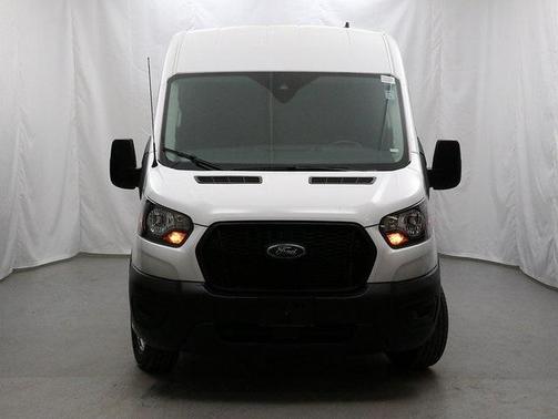 2022 Ford Transit-250 Base