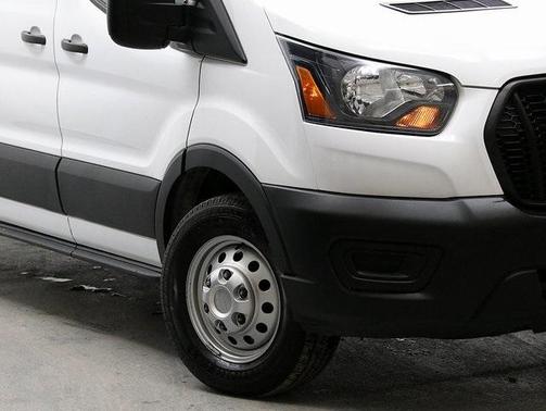 2022 Ford Transit-250 Base