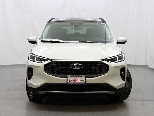 2026 Ford Escape Platinum