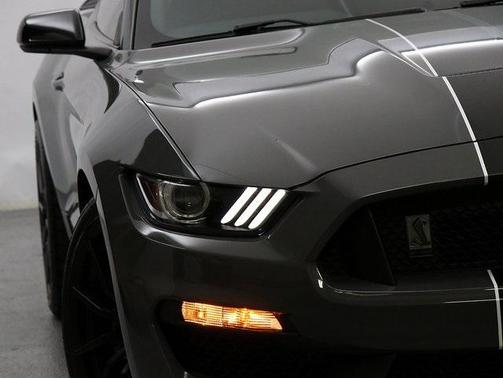 2018 Ford Shelby GT350 Base