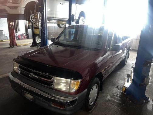 1998 Toyota Tacoma Base